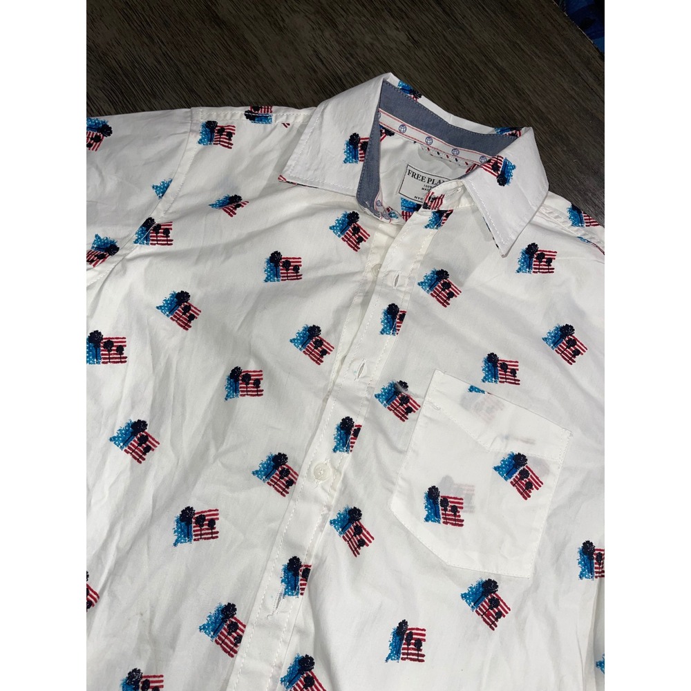Free Planet Mens Sz Small White Button Down Shirt Patriotic Palm Tree Flag Print